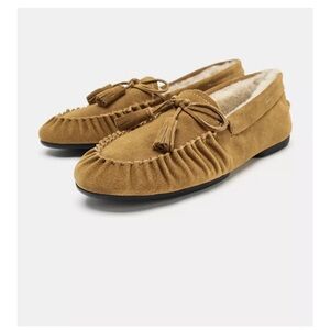 NWT ZARA Split Leather Tan Suede Tassel Loafers With Shearling Lining.  Size38/8